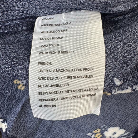 Elodie Women's Size XS Navy Blue Floral Puff Sleeve Button Up Blouse Top NWT - Picture 8 of 9